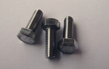 怎樣防止外六角螺栓斷裂？